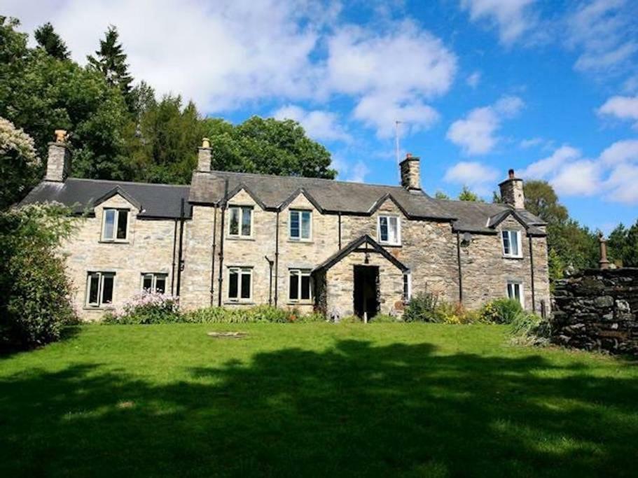 2 Tan-Y-Castell Dolwyddelan Exterior foto