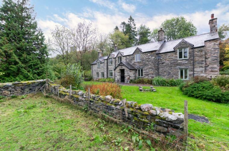 2 Tan-Y-Castell Dolwyddelan Exterior foto